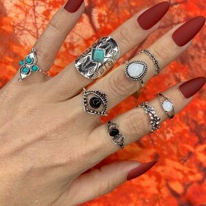 3/$10 NEW Boho Style Rings & MIDI
Rings Design Mix /silver tone BUNDLE NWOT